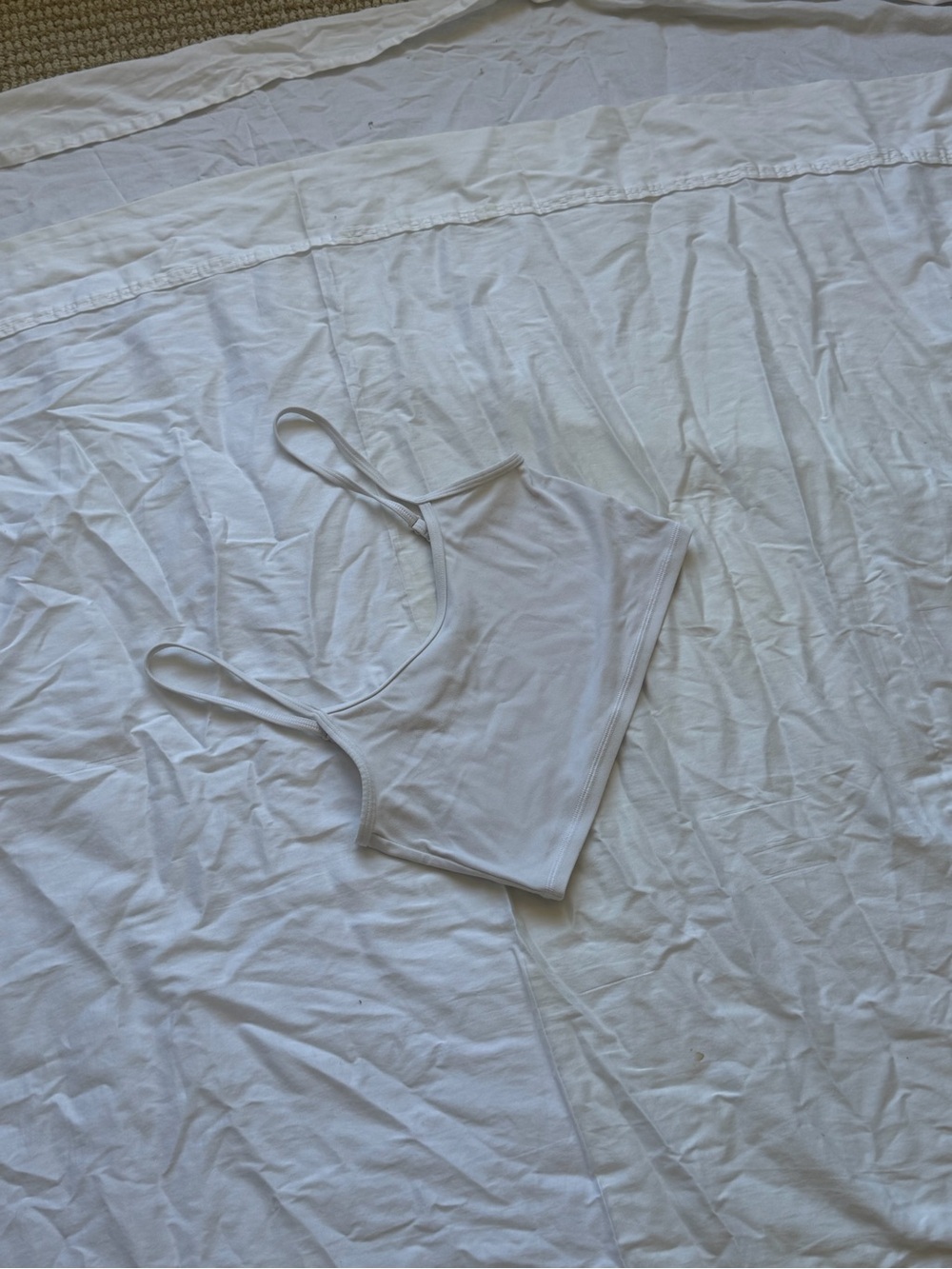 Aritzia White Seamless Ribbed Crop Top